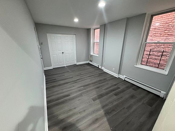 2nd image of 367 Morris Ave #2L