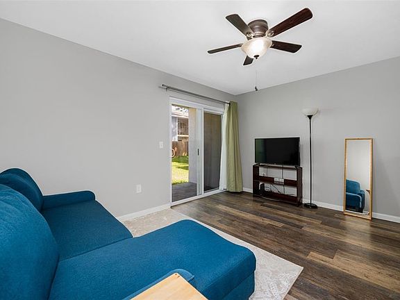 4th image of 2132 SW 39TH DRIVE