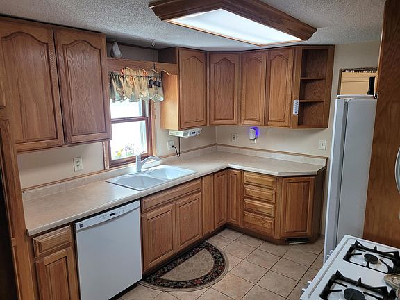 5th image of 1120 3rd St