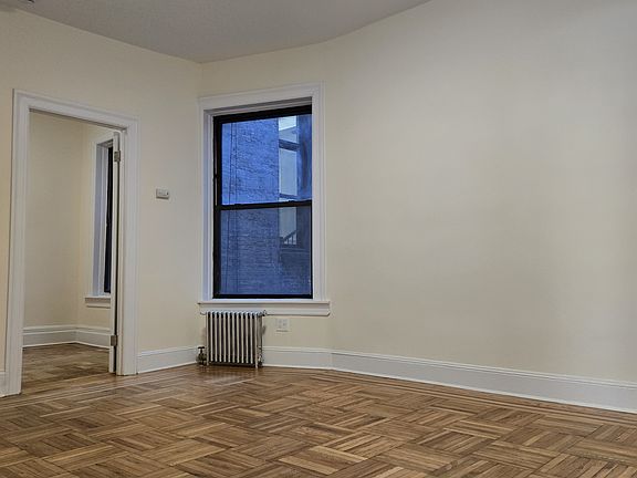 5th image of 226 W 108th St APT 3D