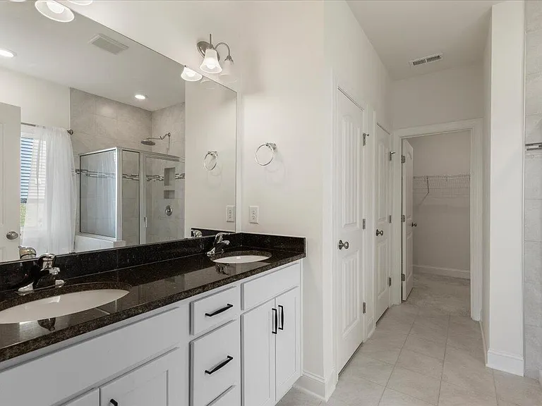 155 Bourne Dr — Photo 22