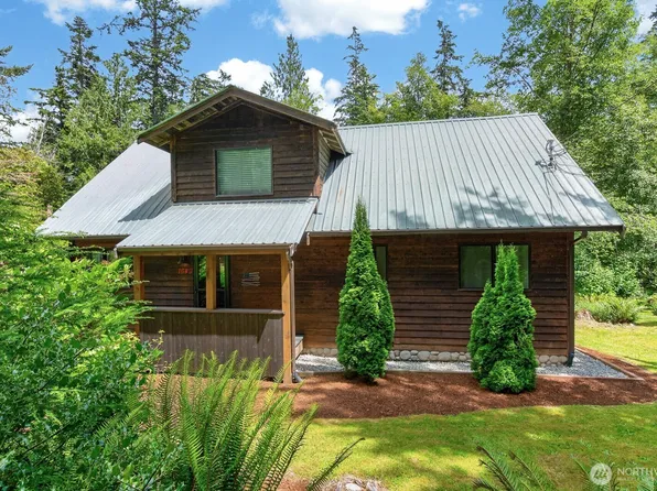 1649 Hemlock Drive, Camano Island, WA 98282