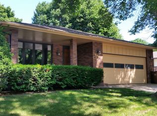 5330 S 67th St, Lincoln, NE 68516