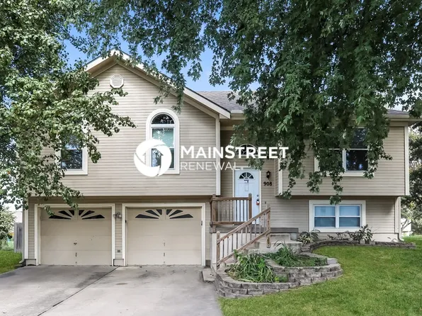 908 Winesap Ct, Belton, MO 64012