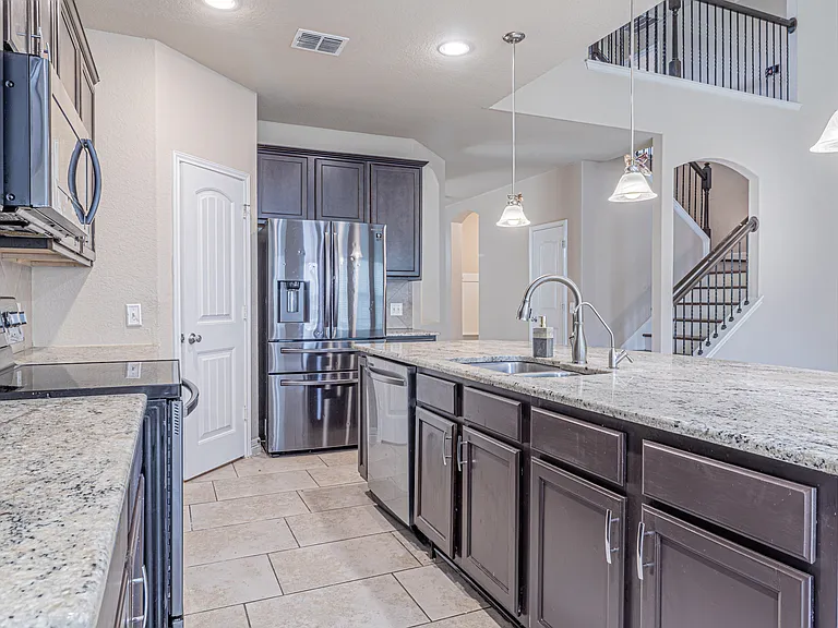 5488 Devonwood St — Photo 20