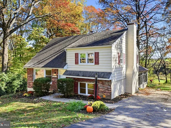 1330 Sherwood Dr, West Chester, PA 19380