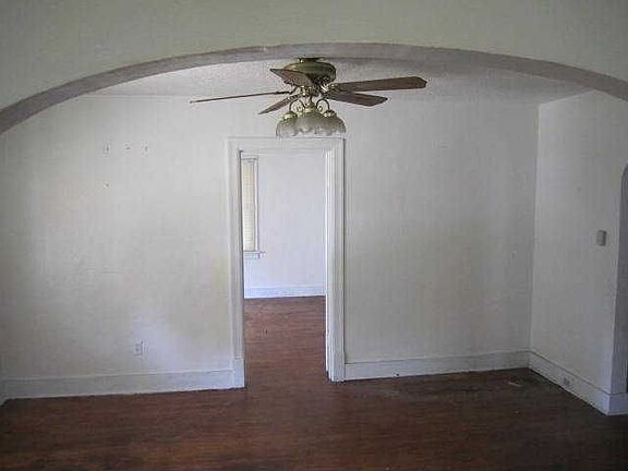 3rd image of 3809 Philbrook Ave