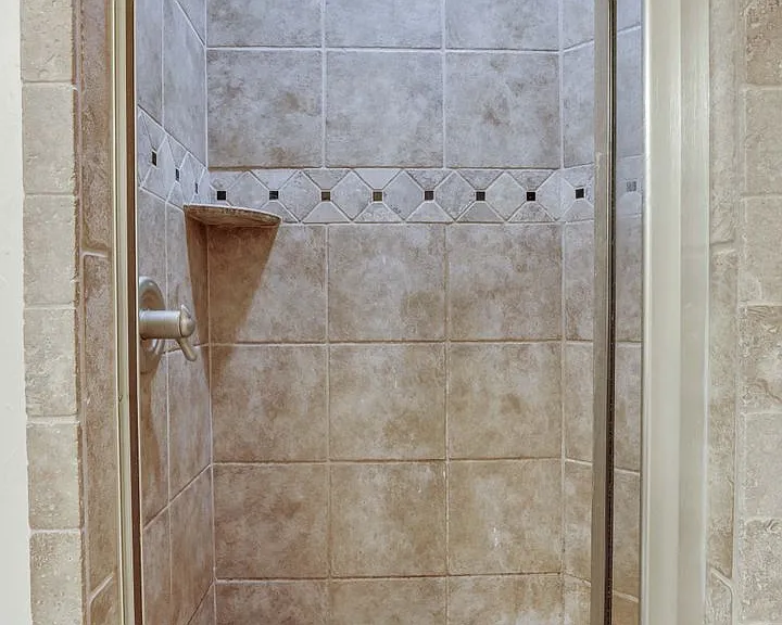 3341 Heritage Green Cir — Photo 47