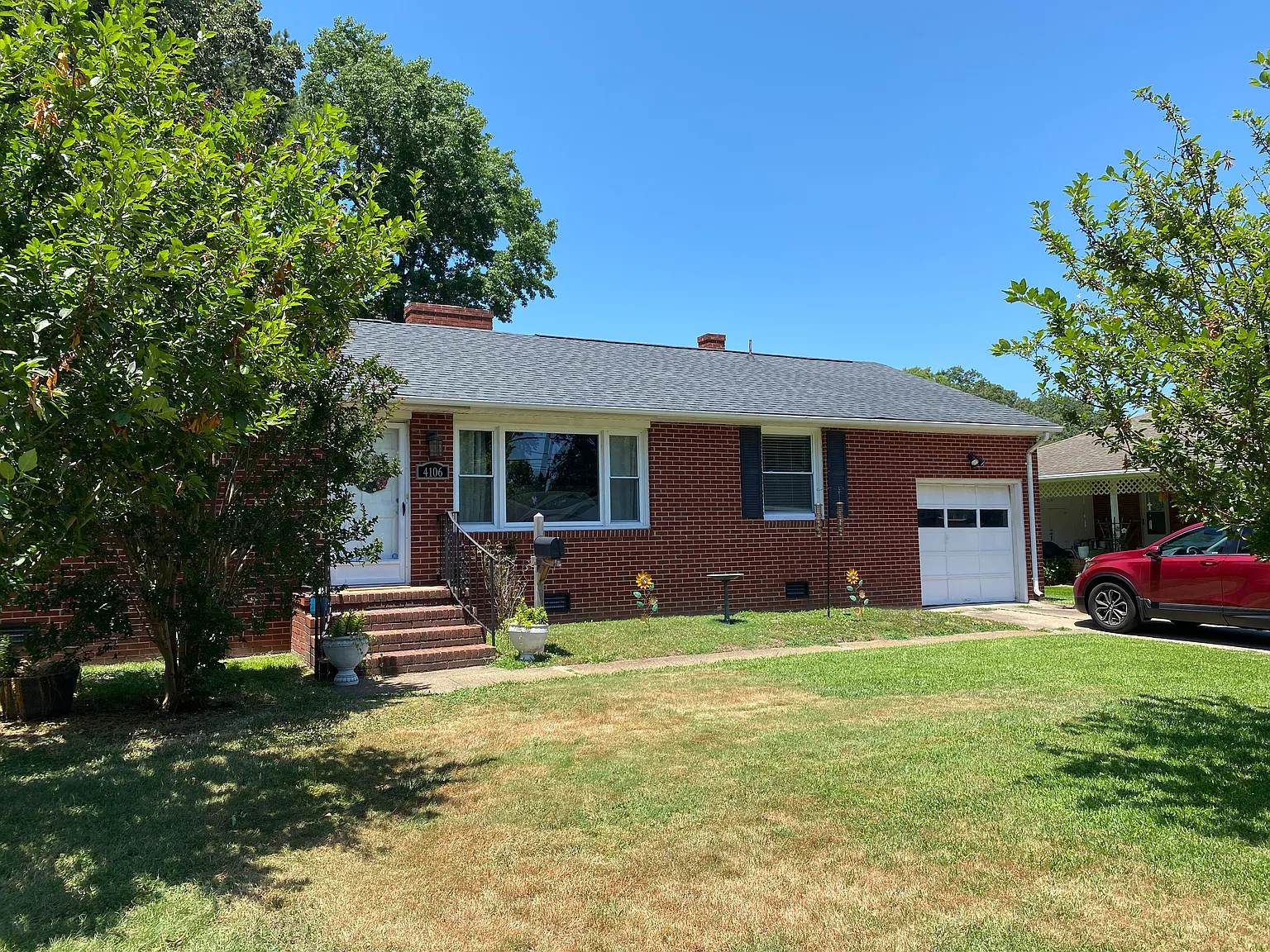 Remodeled 3 bedroom 2.5 bath in TOANO — Photo 3