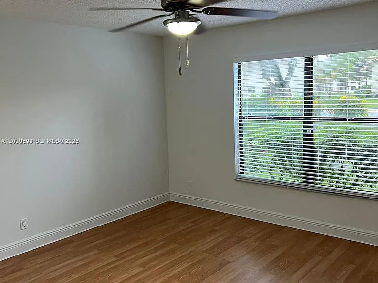 1561 Balfour Point Dr #B — Photo 16