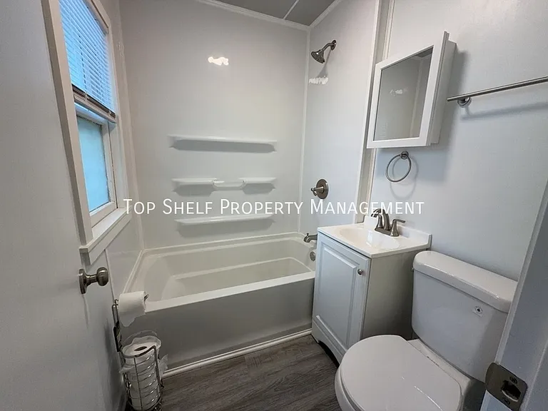 3623 Cambridge St — Photo 5