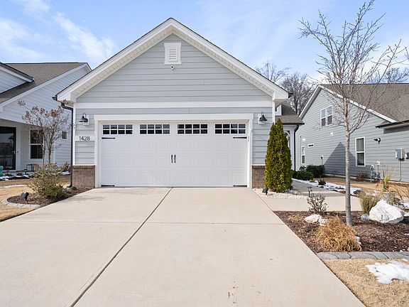 3rd image of 1428 White Admiral St