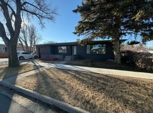 1216 E 23rd St N, Lethbridge, AB T1H 3T4