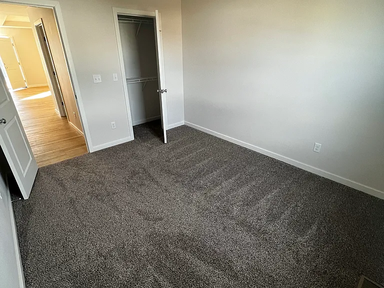 2436 E Spaniel St — Photo 8