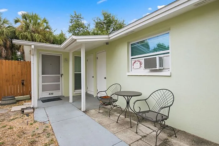 634 Dogwood Ct — Photo 5