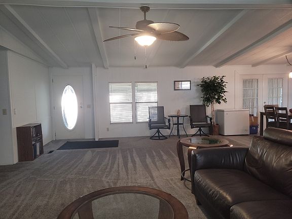 5th image of 89 Sandalwood Dr