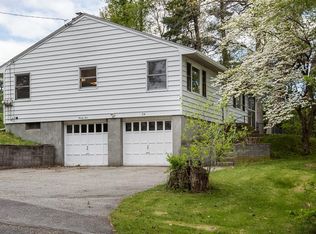 24 Eton St, Chicopee, MA 01020