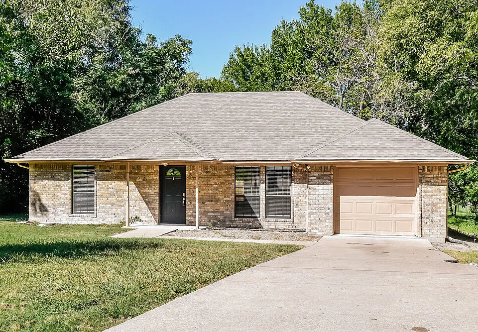 703 N Alamo Rd