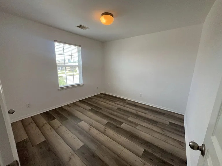 3238 Elisa Springs Ln — Photo 15