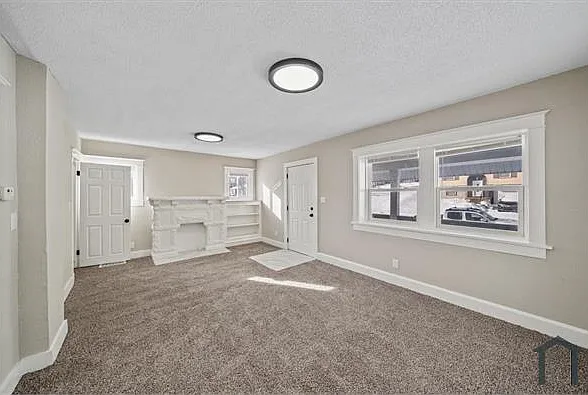 2713 Elmwood Ave — Photo 8