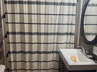 45 W Lake St, Laketon, IN 46943