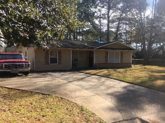 3rd image of 211 Starlight Dr