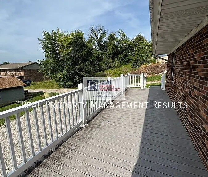 4002 Petes Ct #4002 — Photo 11