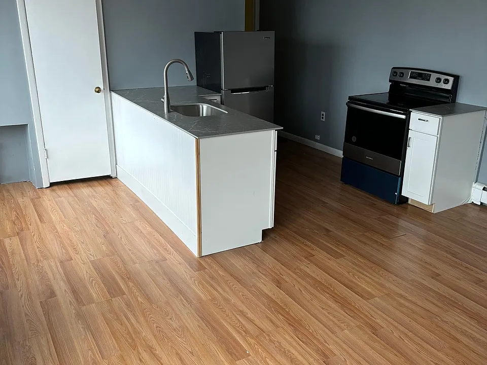 135 Southside Ave #1F