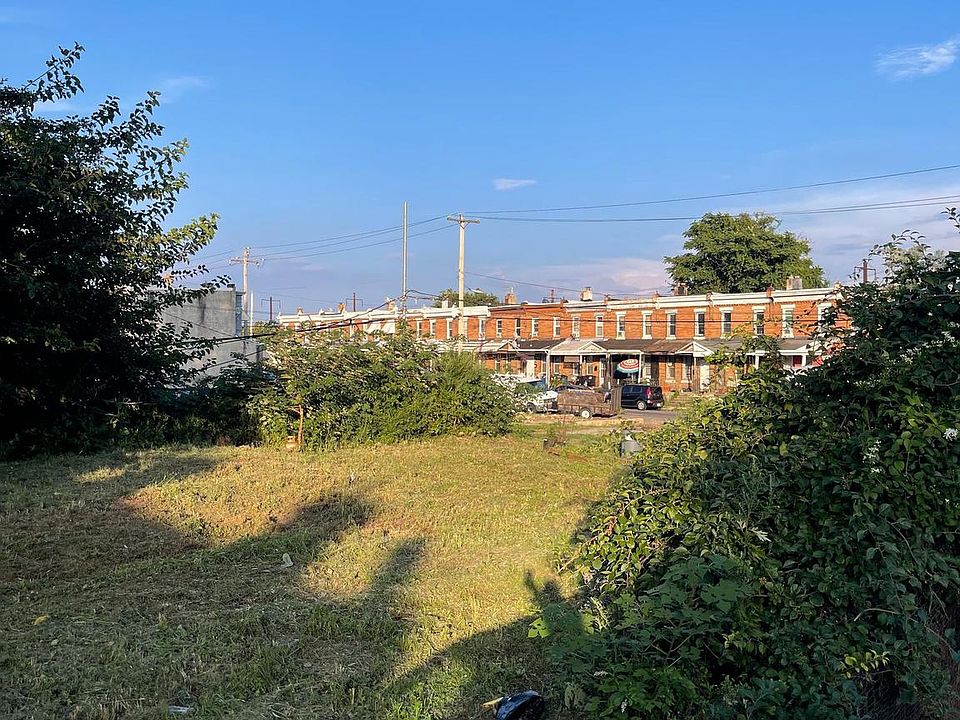 2nd image of 1817 S Allison St