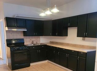 3253 S Halsted St FLOOR 1, Chicago, IL 60608