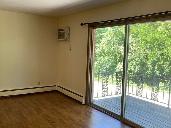 2nd image of 2708 34th St #6