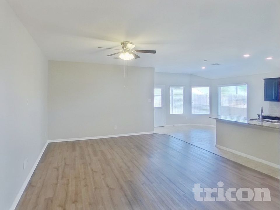 1st image of 752 Rutherford Dr