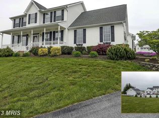 290 Reams Dr, Westminster, MD 21158