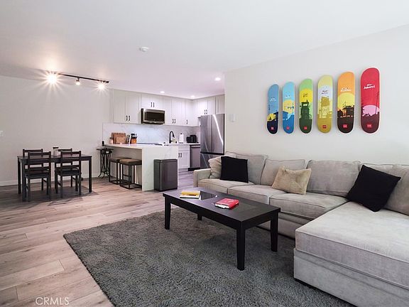 2nd image of 607 S Prospect Ave