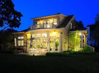 12 Oakleigh Ct, Norwalk, CT 06853