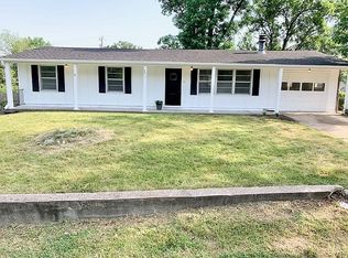 4611 Orchard Ln, Columbia, MO 65202