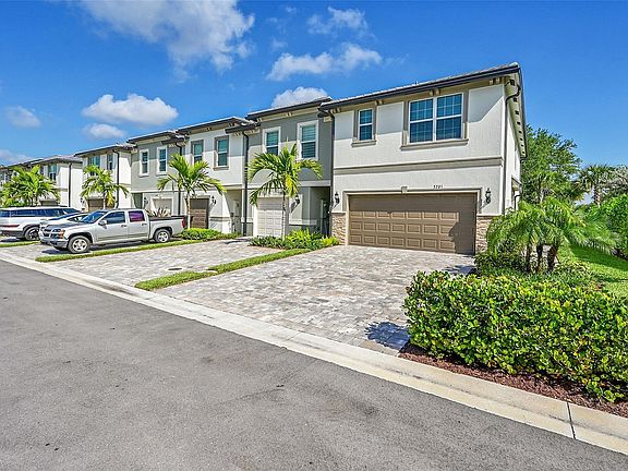 4th image of 3201 Watercress Drive #3201