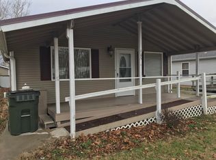 105 W Washington Ave, Pierce City, MO 65723