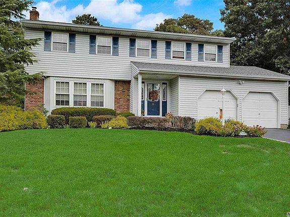 4th image of 25 Cottage Dr