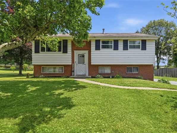 158 Westwood Mnr, Butler, PA 16001
