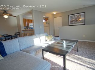 375 Shelard Pkwy UNIT 201, Saint Louis Park, MN 55426