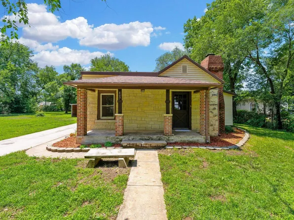 407 & 405 N Lincoln St, Belle Plaine, KS 67013