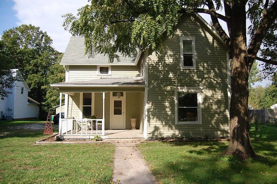 421 N Union Street — Photo 1