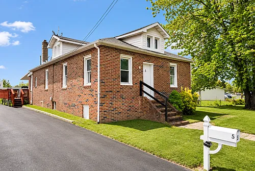 5 Homeland Ave Photo 1