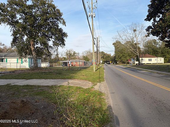 5th image of 4610 Old Pass Rd