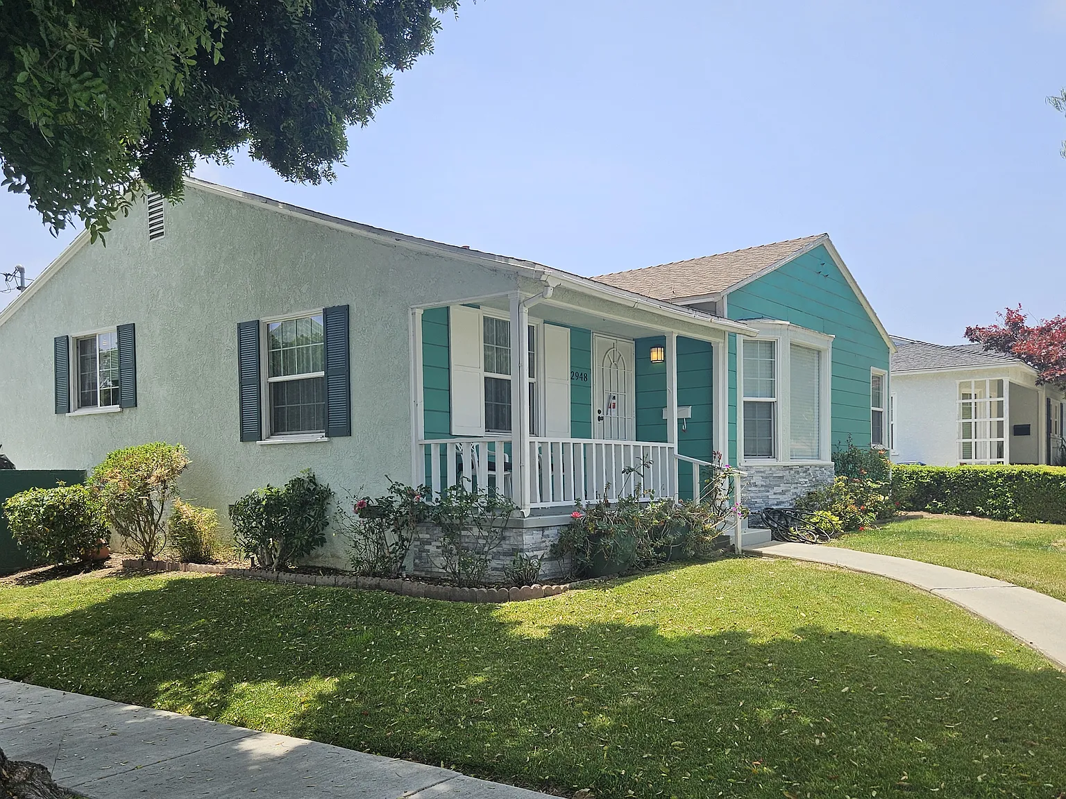 3 bed, 1296 sqft, $8,370 — Photo 3