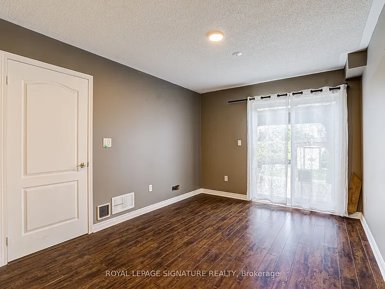 250 Richvale Dr S #3 — Photo 35