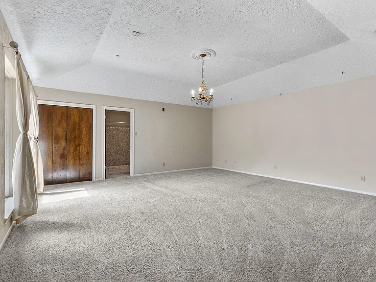 4010 Paraguay Cir — Photo 13