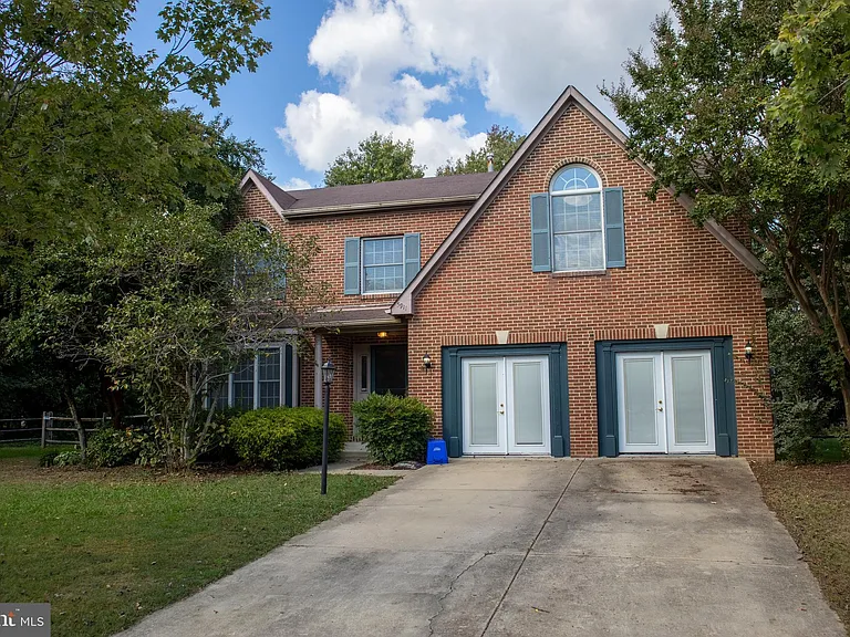 5911 Herring Ct — Photo 1