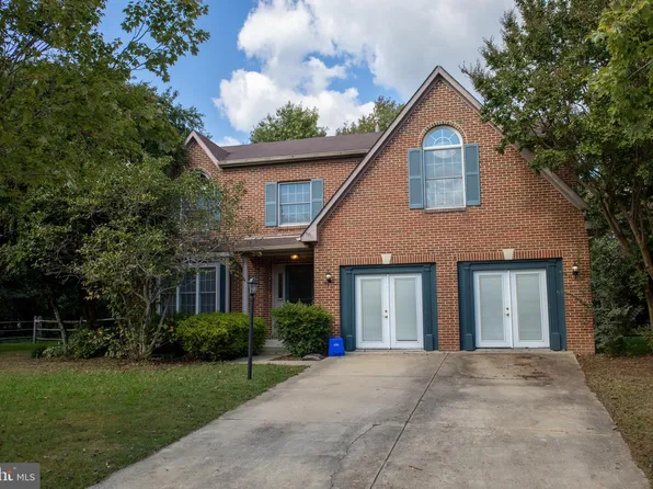 5911 Herring Ct, Waldorf, MD 20603